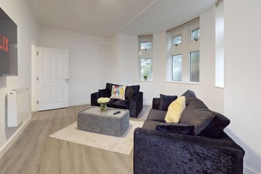 3 bed flat, Greenbank Road, Greenbank, Plymouth, PL48NH - Image 1